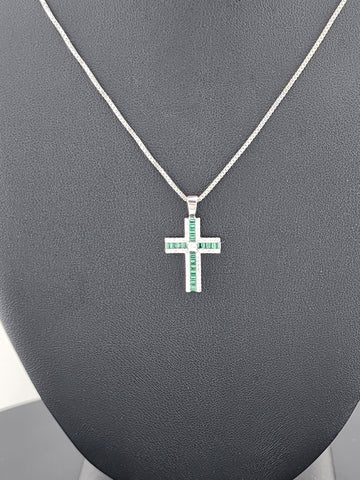 925 Sterling Silver Green Gemstone Cross Necklace – Timeless & Spiritual