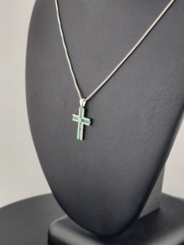 925 Sterling Silver Green Gemstone Cross Necklace – Timeless & Spiritual