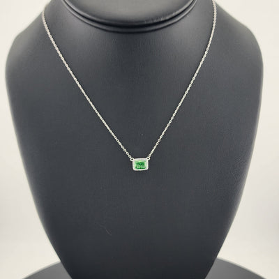 New Sterling Silver 925 Necklace – Green Rectangle Gemstone Pendant