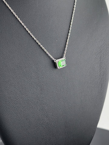 New Sterling Silver 925 Necklace – Green Rectangle Gemstone Pendant