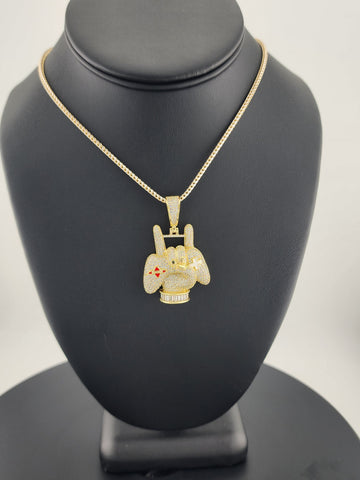 Gaming-Inspired 925 Silver Necklace – Hand & Controller Pendant