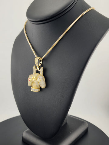 Gaming-Inspired 925 Silver Necklace – Hand & Controller Pendant