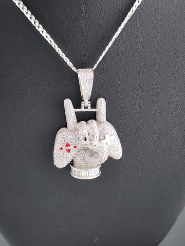 Gaming-Inspired 925 Silver Necklace – Hand & Controller Pendant