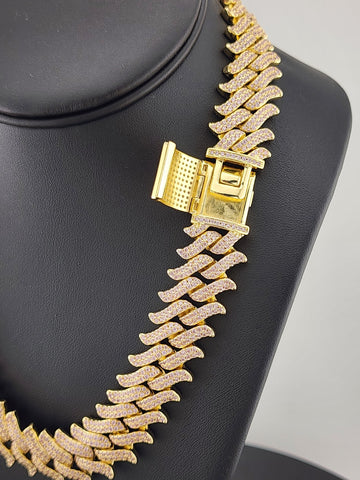 Fierce Edge: Brand New Spike Choker Necklace
