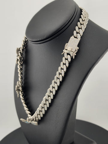 Whispering Wings: Brand New Butterfly Choker Necklace