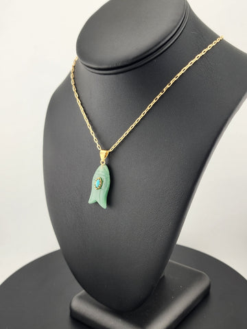 Under the Sea Vibes – Fish-Shaped Green Agate Necklace with Stone