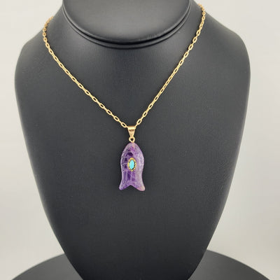 Under the Sea Vibes – Fish-Shaped Purple Agate Necklace with Stone