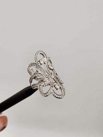Dazzling Beauty – 925 Silver Cubic Zirconia Ring, Intricate Design