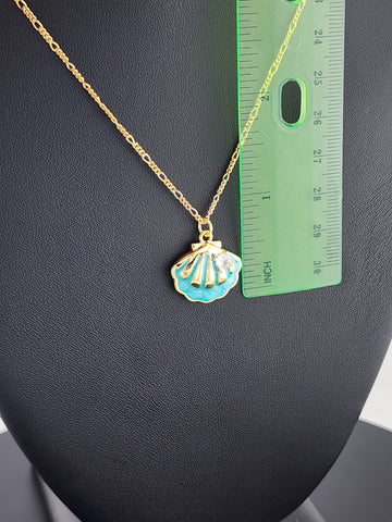 Ocean Breeze Light Blue Seashell Necklace – Brand New