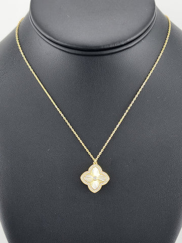 Elegant 925 Sterling Silver Clover Pendant Necklace – Sparkling Cubic Zirconia