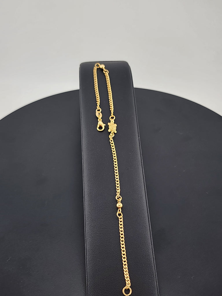 Elegant Gold Filled Turtle Anklet – Dainty Sea Life Foot Jewelry