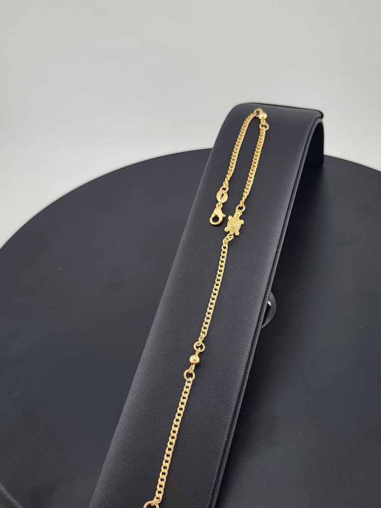 Elegant Gold Filled Turtle Anklet – Dainty Sea Life Foot Jewelry