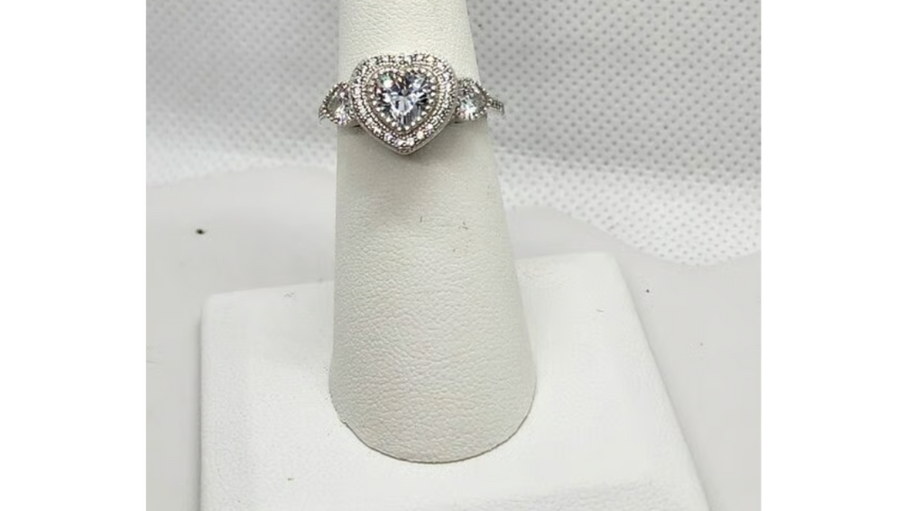 Brand New Sterling Silver 925 Heart Gemstone Ring