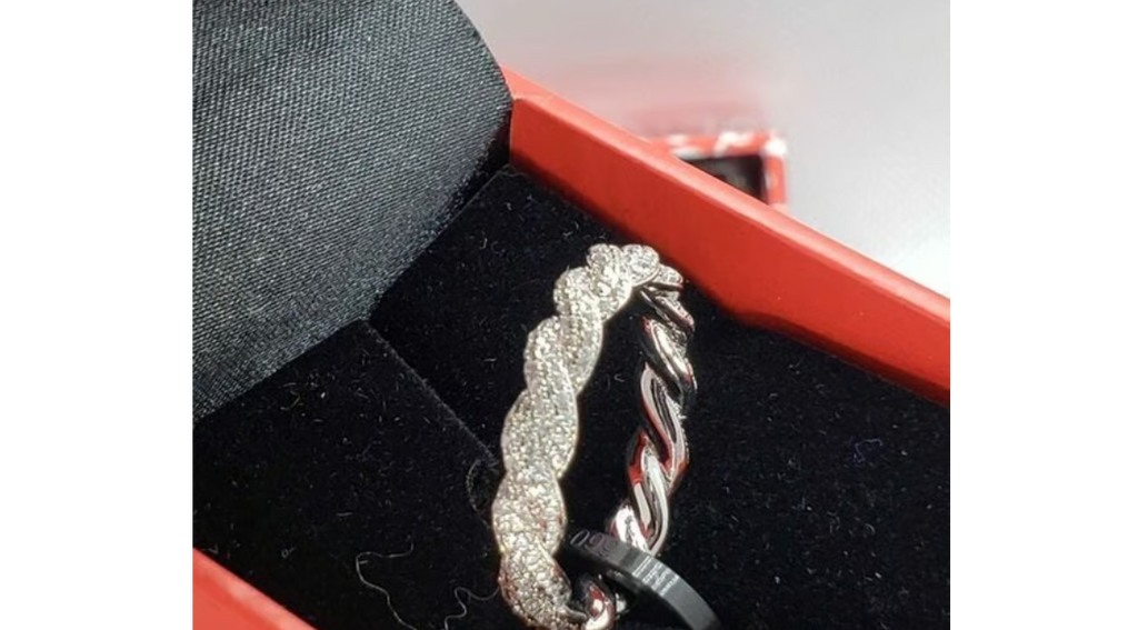 18K White Gold Plated Cubic Zirconia Ring – Timeless Elegance