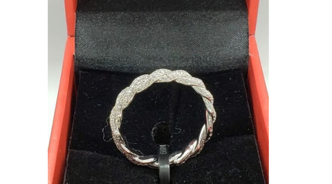 18K White Gold Plated Cubic Zirconia Ring – Timeless Elegance