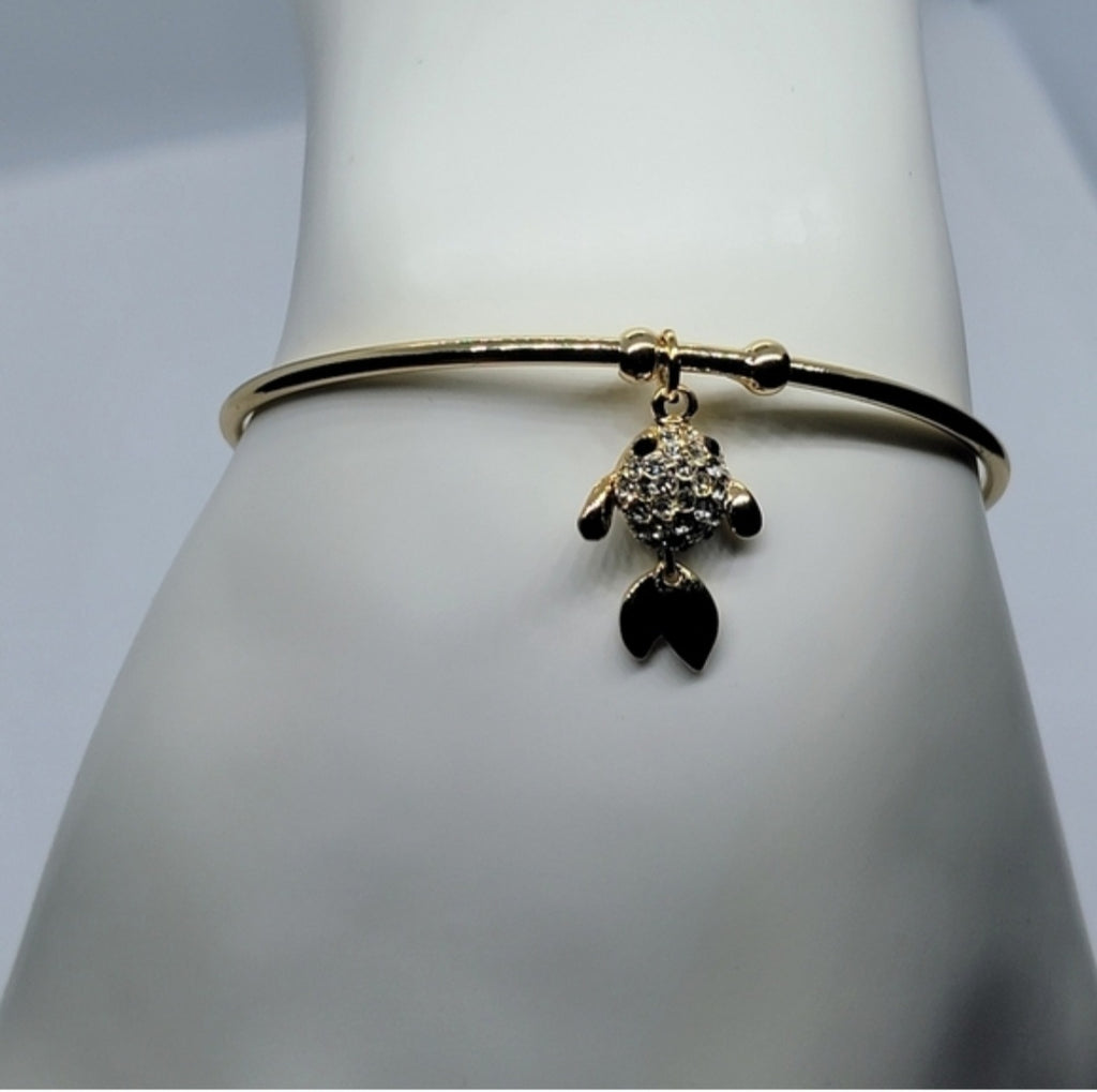 18K Gold-Plated Bracelet with Elegant Fish Charm