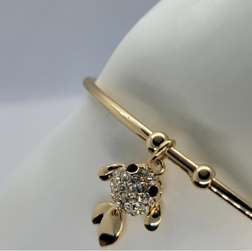 18K Gold-Plated Bracelet with Elegant Fish Charm