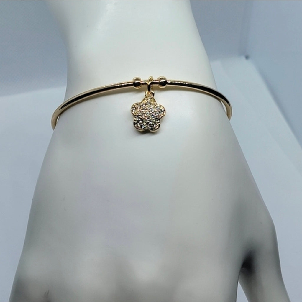 Luxe 18K Gold-Plated Bracelet with Star Charm