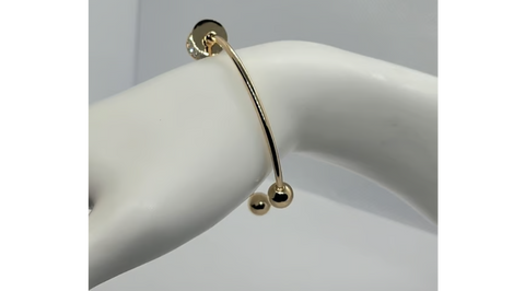 Brand New 18K Gold-Plated Charm Bracelet – Stylish & Elegant