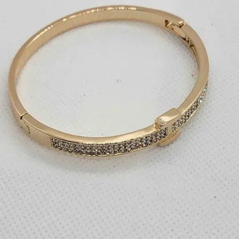 Brand New 18k Gold Plated Bracelet with cubic zirconia stones