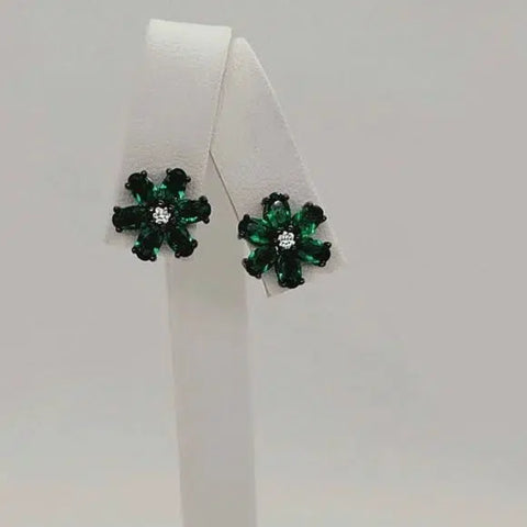 Brand New Sterling Silver 925 green gem earrings