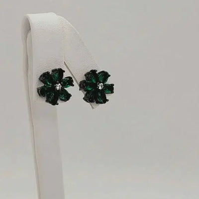 Brand New Sterling Silver 925 green gem earrings