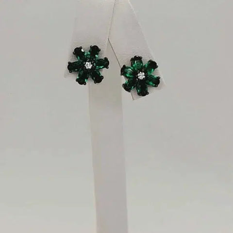 Brand New Sterling Silver 925 green gem earrings