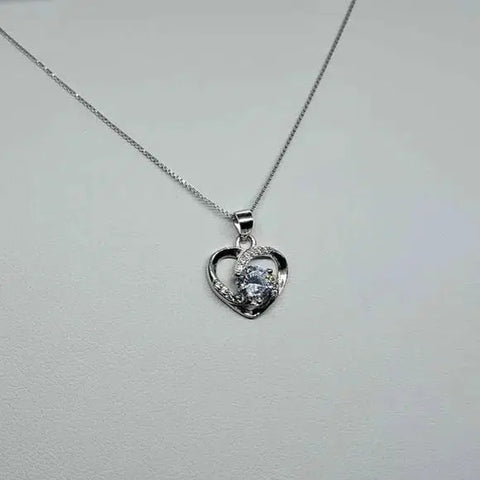 Brand New Sterling Silver 925 White gem Heart Necklace