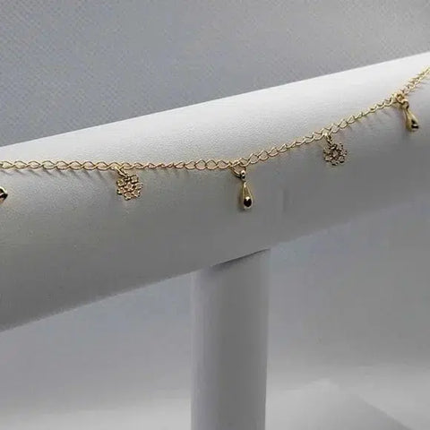 Brand New Brazilian 18k gold filled tear drop and flake Anklet