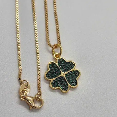 Brand New Brazilian 18k Gold Filled Necklace w/ 4 Green Heart Pendent